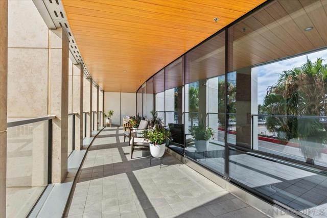888 W E Street, San Diego CA: https://media.crmls.org/mediaz/c5af6731-445b-45c0-9976-771ee64b0676.jpg
