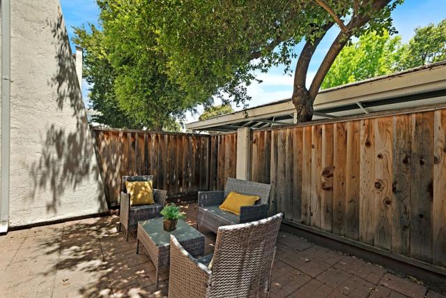 38652 Aurora Terrace, Fremont CA: https://media.crmls.org/mediaz/c5b01df4-8f73-4d1e-bde4-45be13d05fa4.jpg