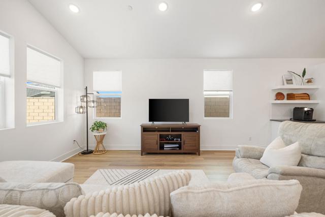 42501 Solicio Way, Indio CA: https://media.crmls.org/mediaz/c5b066ef-f4a7-4eab-950a-01c715326c93.jpg