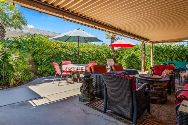 39231 Hidden Water Place, Palm Desert CA: https://media.crmls.org/mediaz/c5b1a65a-a531-47b9-855f-e7571dd5e1b4.jpg