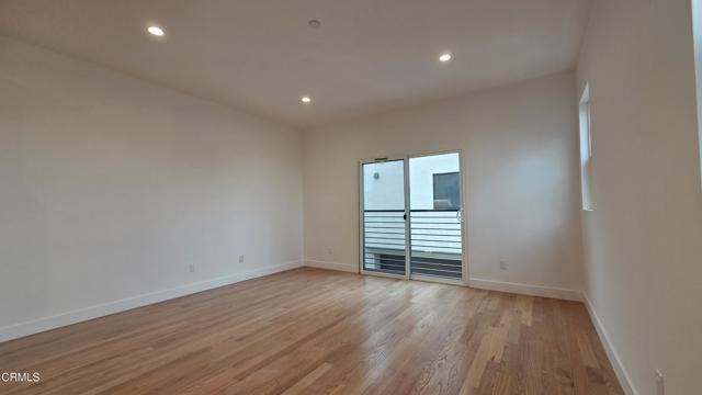 Detail Gallery Image 9 of 24 For 917 N Ridgewood Pl, Los Angeles,  CA 90038 - 3 Beds | 3 Baths