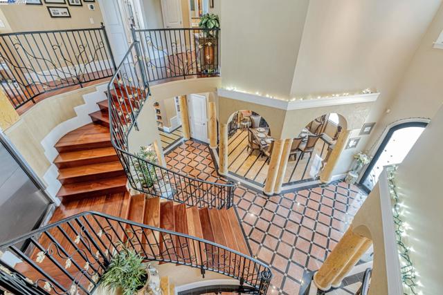 190 Pickering Ave, Fremont CA: https://media.crmls.org/mediaz/c5b21dcd-4f61-4e7c-aafd-a2dbc34386a5.jpg