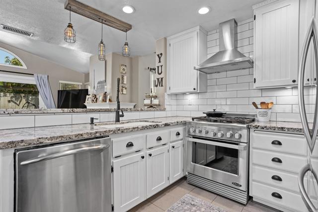 Detail Gallery Image 13 of 29 For 1846 Corte Pulsera, Oceanside,  CA 92056 - 3 Beds | 2/1 Baths