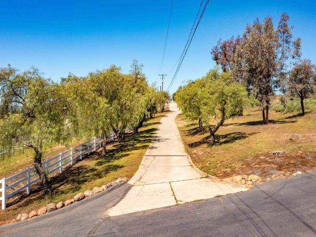 Detail Gallery Image 3 of 42 For 18405 Rangeland Rd, Ramona,  CA 92065 - – Beds | – Baths