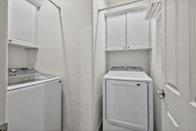 31560 Calle Agate, Cathedral City CA: https://media.crmls.org/mediaz/c5b275f5-5b5a-495a-8a17-a699f462e2b2.jpg