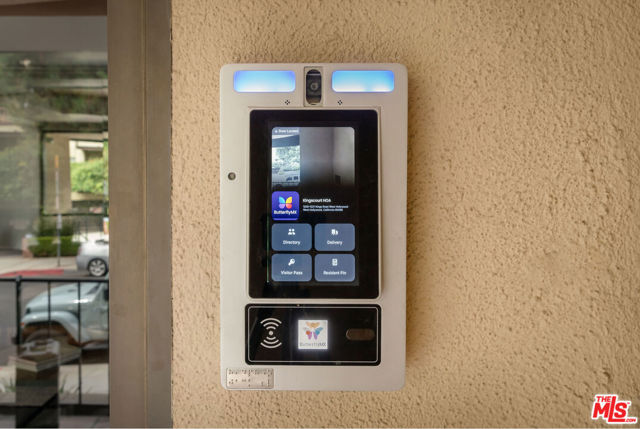 1221 N Kings Road, West Hollywood CA: https://media.crmls.org/mediaz/c5b2e5bc-cf76-498c-abf6-7b49fdeba654.jpg