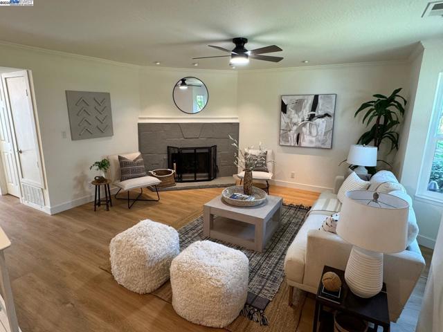 373 Pantano Circle, Pacheco CA: https://media.crmls.org/mediaz/c5b36b8c-4812-4fe1-9a45-676d564c1e38.jpg