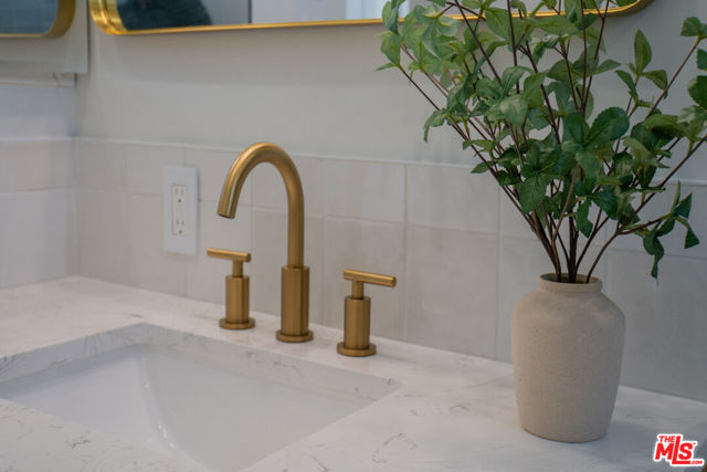 4579 Ambrose Avenue, Los Angeles CA: https://media.crmls.org/mediaz/c5b4c2fe-4a8c-453b-a035-aeabe6a41d03.jpg