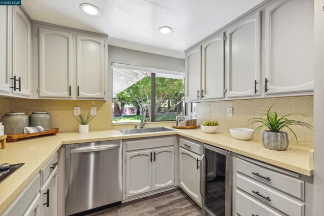 5104 Alhambra Valley Rd, Martinez CA: https://media.crmls.org/mediaz/c5b4c9a5-4c09-4090-8118-7e7dd5e8f986.jpg