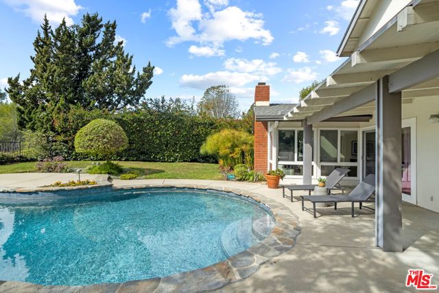 Drew Fenton | 2501 La Condesa Drive Los Angeles CA | MLS: 7163436