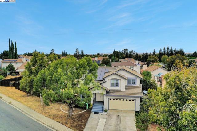 1618 Putnam St, Antioch CA: https://media.crmls.org/mediaz/c5b64370-1061-4a88-a3ac-b31c28be9413.jpg
