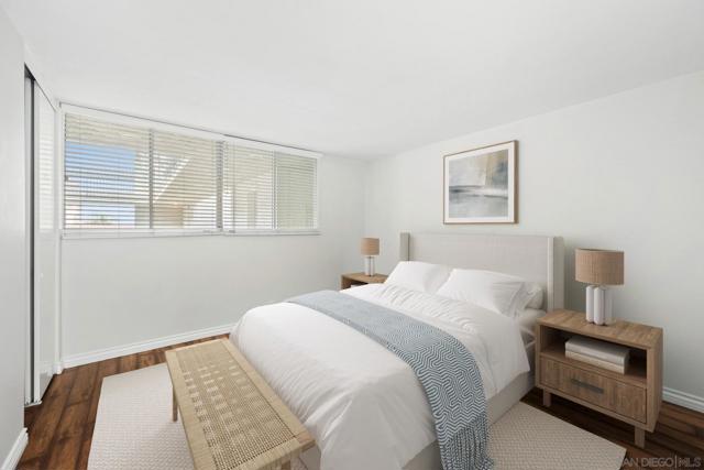 7811 Eads Ave, La Jolla CA: https://media.crmls.org/mediaz/c5b6778c-7a87-4215-818e-8ad03e7d7f9f.jpg