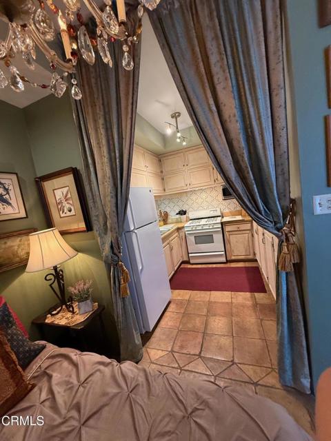 Detail Gallery Image 9 of 14 For 99 S South Raymond Ave #305,  Pasadena,  CA 91105 - 0 Beds | 1 Baths