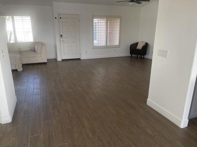 Image 8 of 17 For 81258 Avenida Esmeralda