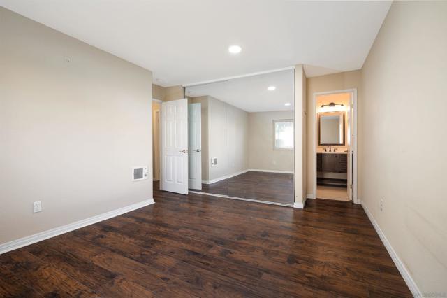 2970 Alta View Dr, San Diego CA: https://media.crmls.org/mediaz/c5b81125-bf56-474d-8192-7b34a5725ba0.jpg