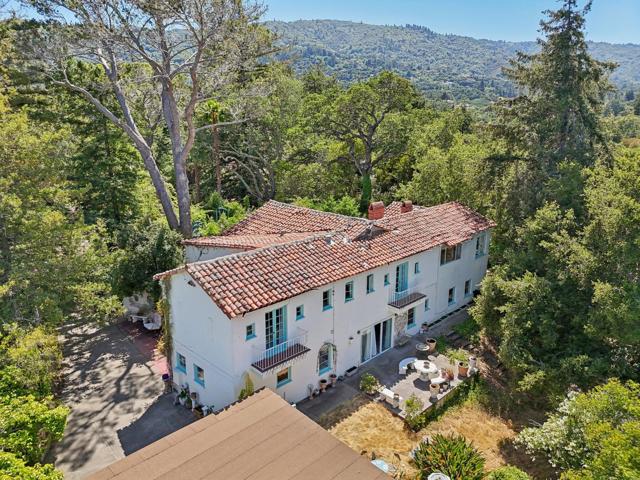 18211 Saratoga Los Gatos Road, Monte Sereno CA: https://media.crmls.org/mediaz/c5b902e6-52c0-4683-a63a-26be5e58dd5a.jpg