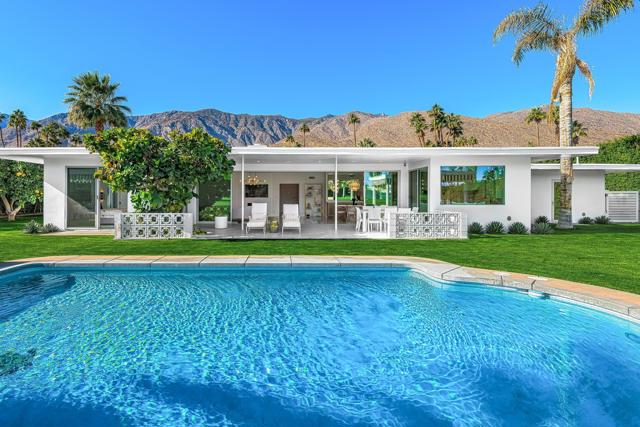 2622 S Calle Palo Fierro, Palm Springs CA: https://media.crmls.org/mediaz/c5b97bc7-89e2-4632-a49f-0e92467ee06c.jpg
