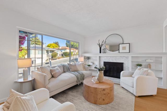 3806 Kenwood Avenue, San Mateo CA: https://media.crmls.org/mediaz/c5ba9c48-148a-484d-8685-ac0c9ef4430d.jpg