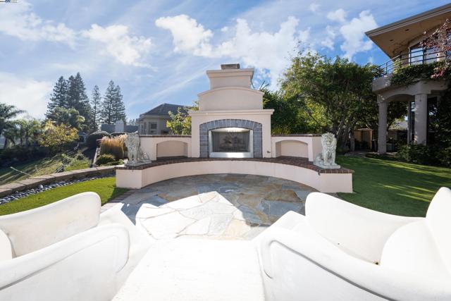 4478 Deer Ridge Rd, Danville CA: https://media.crmls.org/mediaz/c5bb124f-f245-4e85-93da-76660dd92470.jpg