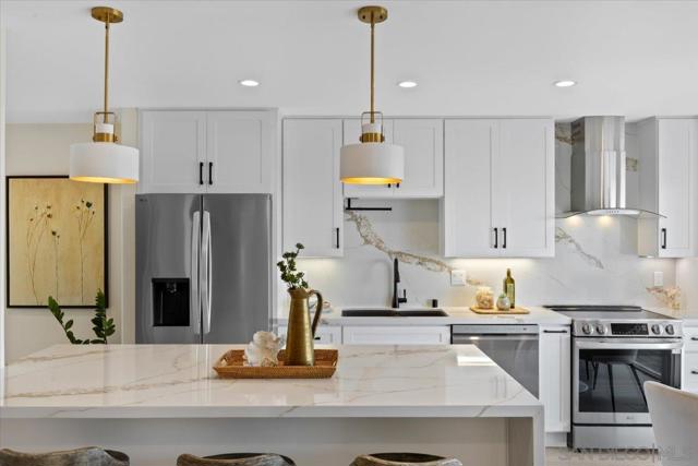 4007 Crown Point Drive, San Diego CA: https://media.crmls.org/mediaz/c5bb6411-2464-473d-a42f-a4f93111a8ef.jpg