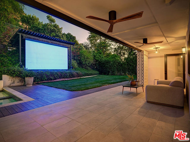8674 Edwin Drive, Los Angeles CA: https://media.crmls.org/mediaz/c5bb782e-15d8-41f2-97ea-bb25418d6a22.jpg