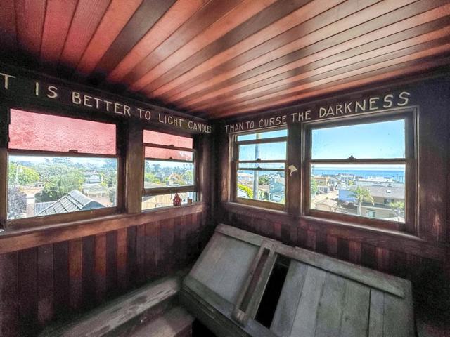 21130 E Cliff Drive, Santa Cruz CA: https://media.crmls.org/mediaz/c5bbb3a4-1b21-41d7-9bcc-13c298ebdcc3.jpg