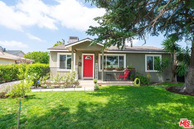 6621 BELLAIRE Avenue photo 1