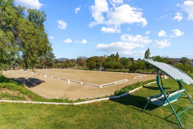 744 W Haverford Rd, Ramona CA: https://media.crmls.org/mediaz/c5befa58-4d48-477f-9607-ef4f31859982.jpg