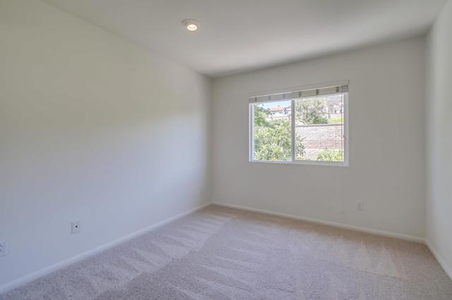 11532 Creekstone Lane, San Diego CA: https://media.crmls.org/mediaz/c5befc12-6a0c-409e-863e-90f3eaa04548.jpg