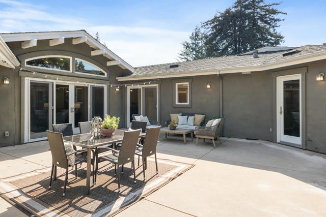 1245 Monte Verde Court, Los Altos CA: https://media.crmls.org/mediaz/c5bf6df1-2ee4-4668-adbf-fff6f85c37c4.jpg