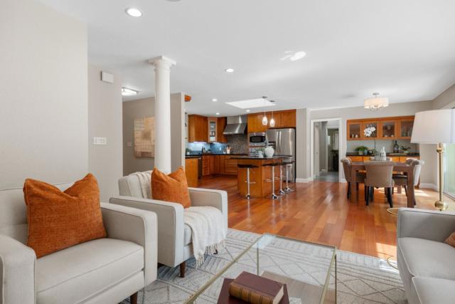 1098 Muir Way, Los Altos CA: https://media.crmls.org/mediaz/c5bfe3b8-98d8-47b4-bcb3-3a01ae732ed5.jpg