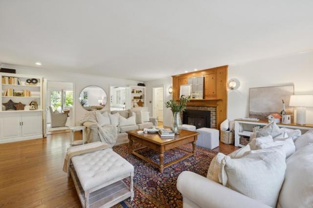 807 Crystal Springs Road, Hillsborough CA: https://media.crmls.org/mediaz/c5c01086-60ef-40cc-82d4-509709aae472.jpg
