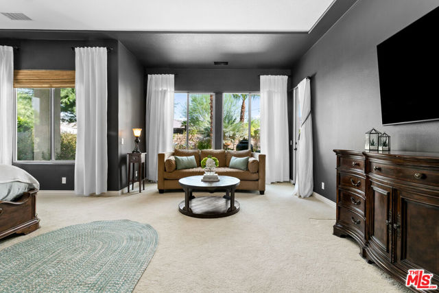 Image 11 of 30 For 78566 Blackstone Court