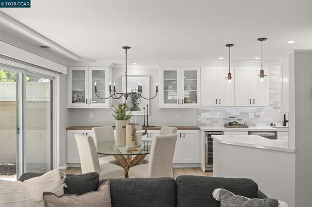 3209 Golden Rain Rd, Walnut Creek CA: https://media.crmls.org/mediaz/c5c0b167-613c-4085-85fa-f754b5eab8e0.jpg