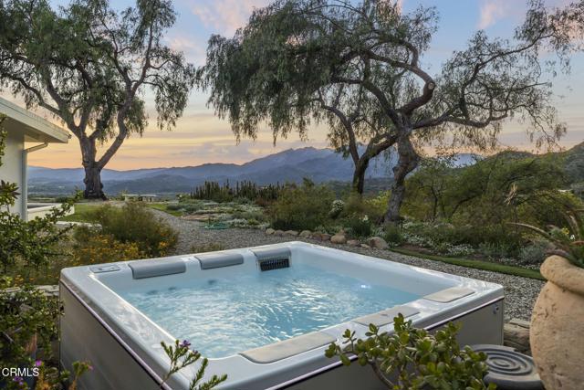 1417 Foothill Road, Ojai CA: https://media.crmls.org/mediaz/c5c0d16c-3ae4-47bb-a071-f74a4ffcff54.jpg