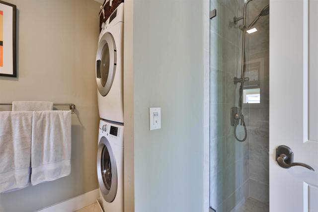 Detail Gallery Image 16 of 21 For 810 D Ave, Coronado,  CA 92118 - 2 Beds | 2 Baths