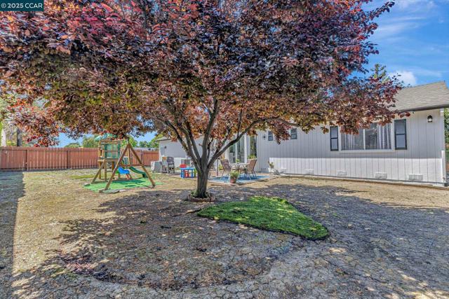 1771 Schooner Way, Pittsburg CA: https://media.crmls.org/mediaz/c5c257b4-7933-444a-89f2-926511f098d5.jpg