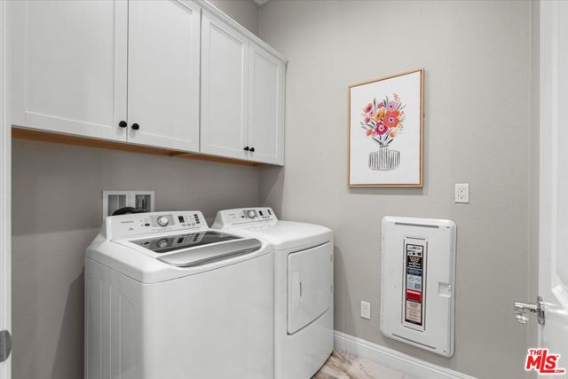 86 Burgundy, Rancho Mirage CA: https://media.crmls.org/mediaz/c5c28b1a-682e-44d7-b765-56c0523dd478.jpg