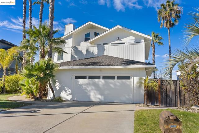 740 Discovery Bay Blvd, Discovery Bay CA: https://media.crmls.org/mediaz/c5c2e20c-6d2d-4a86-860f-36e468e0d87b.jpg