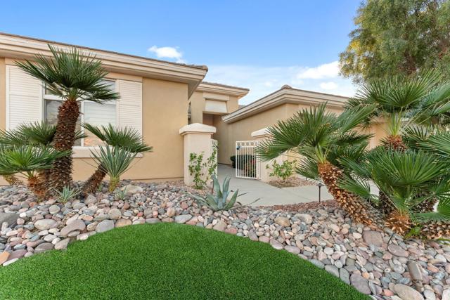 78325 Cloveridge Way, Palm Desert CA: https://media.crmls.org/mediaz/c5c3a631-c348-4e8f-9a68-8a85d3b43ef3.jpg
