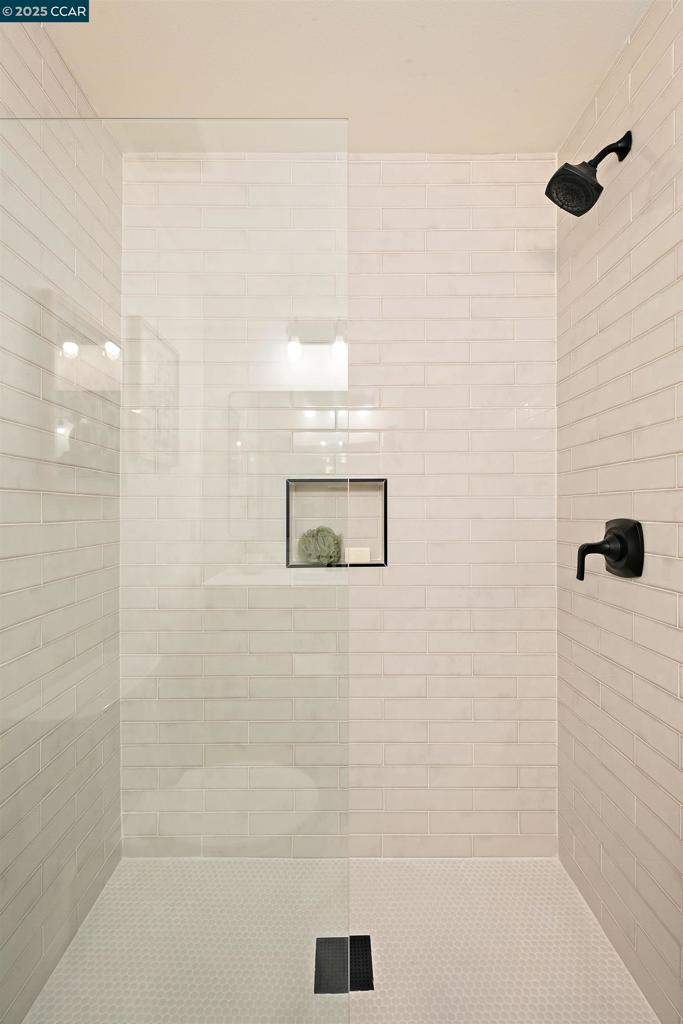 https://media.crmls.org/mediaz/c5c45c29-2dd1-4672-964a-d171fbaff5d1.jpg?preset=X-Large