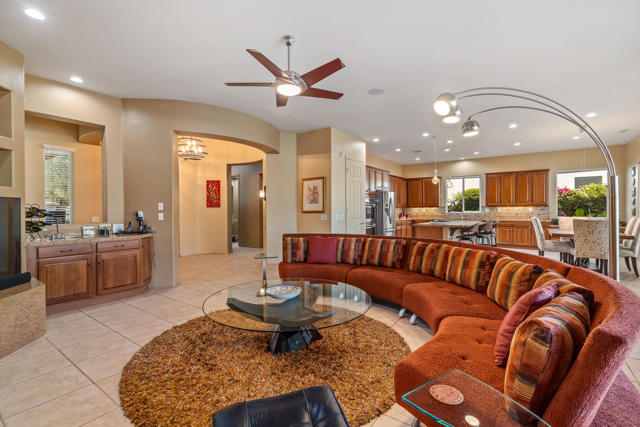 36296 Chagall Court, Cathedral City CA: https://media.crmls.org/mediaz/c5c4a2b8-a3d7-4caa-b4e1-581f9e594045.jpg