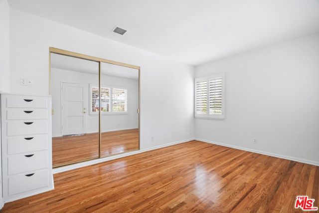 9620 Braddock Drive, Culver City CA: https://media.crmls.org/mediaz/c5c4b22b-7429-4366-b1c7-0c4b4865b906.jpg