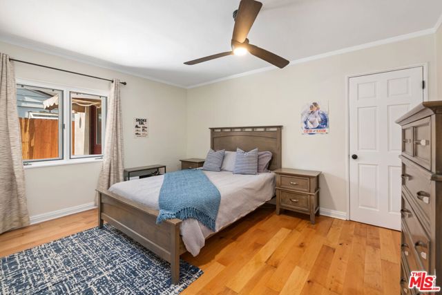 521 S Parish Place, Burbank CA: https://media.crmls.org/mediaz/c5c4e554-0c10-4e3b-9ef0-9347fe8d891b.jpg