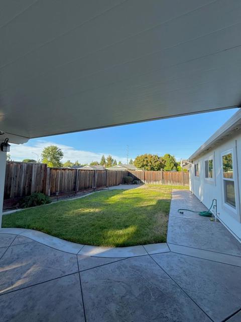 3179 Christopher Way, San Ramon CA: https://media.crmls.org/mediaz/c5c52604-930b-4039-ad2f-569e59f14fc2.jpg