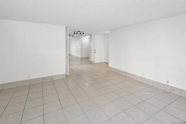 6455 La Jolla Blvd, La Jolla CA: https://media.crmls.org/mediaz/c5c53773-168a-4a47-88a9-b53f77b369ad.jpg