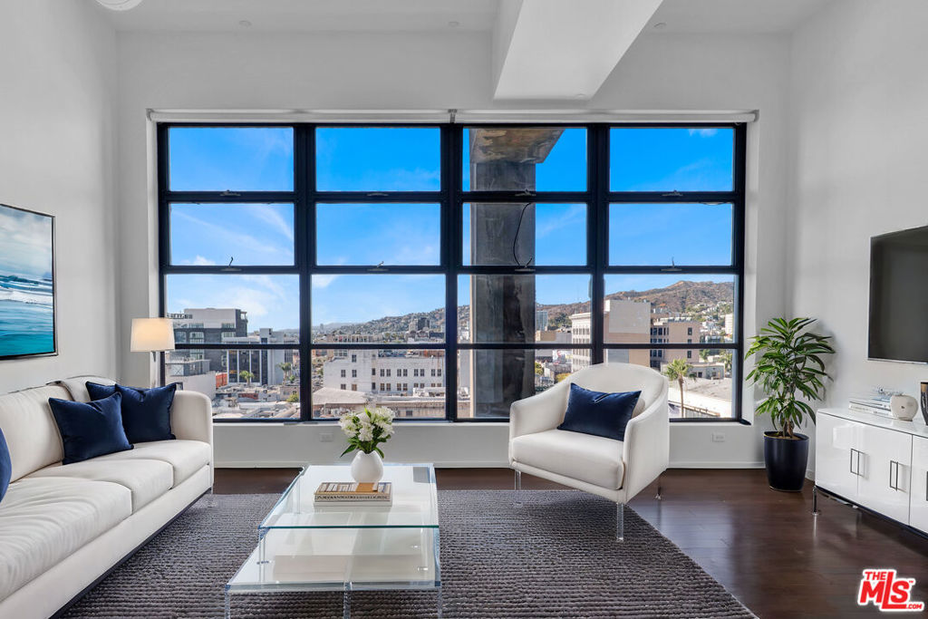 1645 Vine Street #711