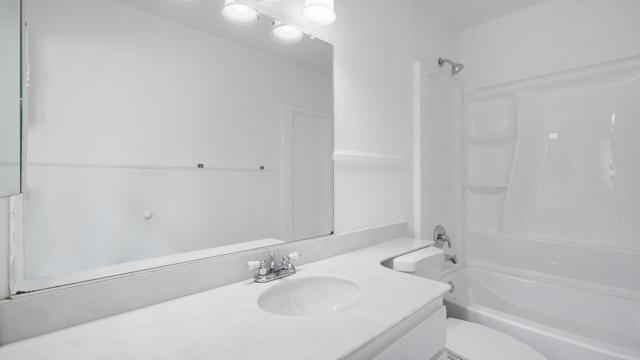 8388 Summerdale Road, Mira Mesa CA: https://media.crmls.org/mediaz/c5c6121d-90ac-4ba8-8877-5ad03e567667.jpg