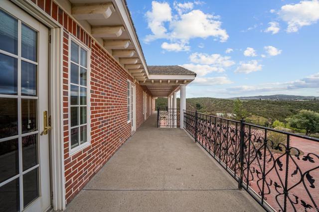 Image 63 of 75 For 39480 Norbro Court