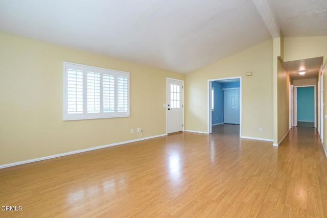 Detail Gallery Image 9 of 48 For 1215 Anchors Way Dr #124,  Ventura,  CA 93001 - 3 Beds | 2 Baths